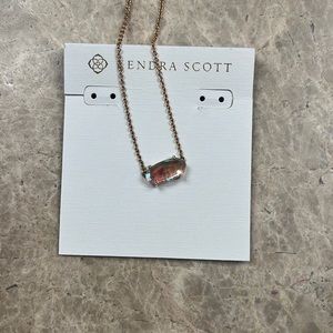 Kendra Scott necklace